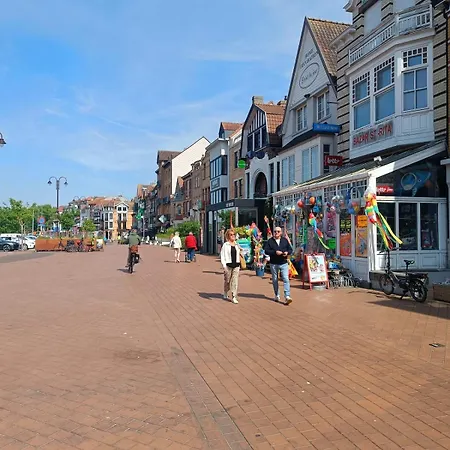 Sun & Sea Apartamento De Haan